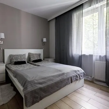 Apartament Golden Wroclaw&w3/6 *